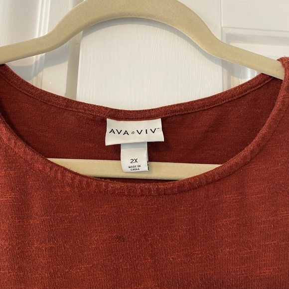 Tank top with belt - Picture 3 of 4